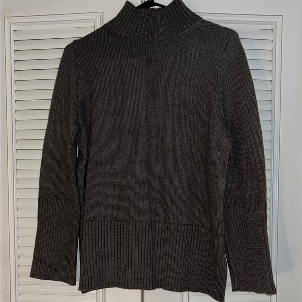 Gray Cowl Turtleneck Sweater with Ribbed Knit and Slim Fit